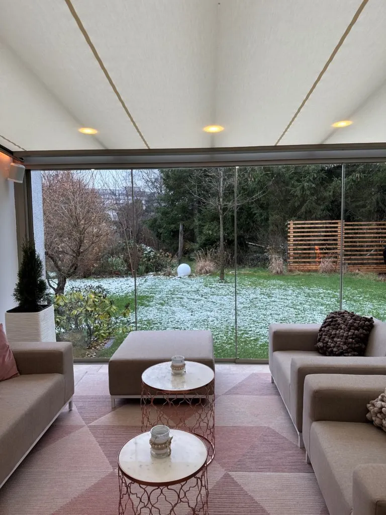 Innenansicht Sommergarten, Gartenblick